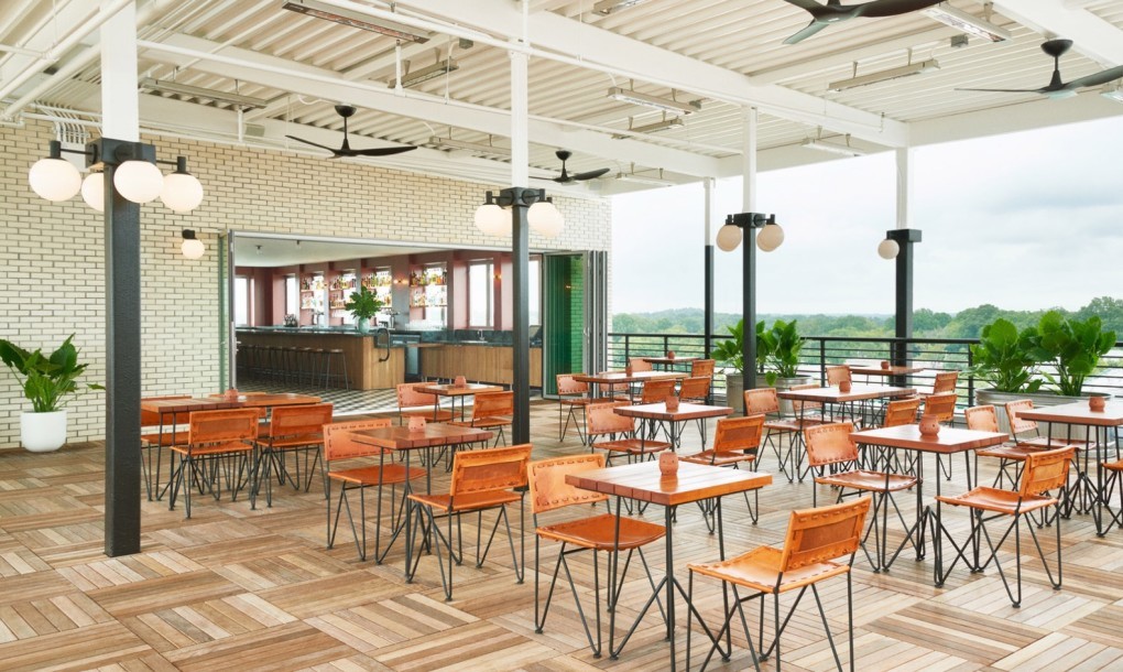 Bankból hotel tisztajövÅ Tetőtéri terasz
