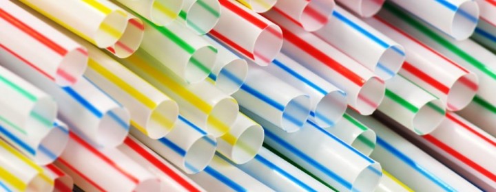 Many colorful drinking straws