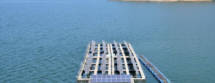 Floating-Solar-Lake-1020x610