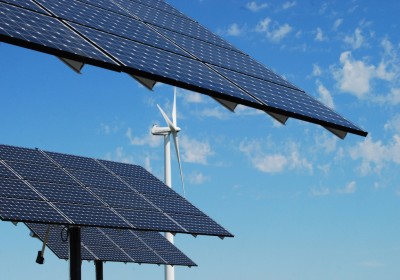 Moorhead-Wind-Turbine-Solar-Arrays