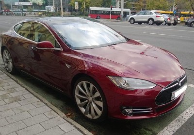 tesla1