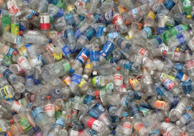 Plastic-Waste-Soon-to-Send-Man-Flying-from-Sydney-to-London-2.jpg 1345624593